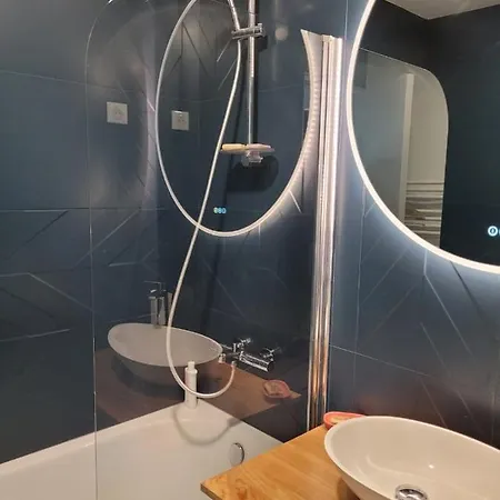 Prázdninový dům Maison Renove Proche Paris 15. Malakoff